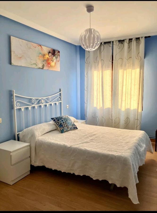 Alojamiento En Playa Del Arbeyal Gijón Exterior foto